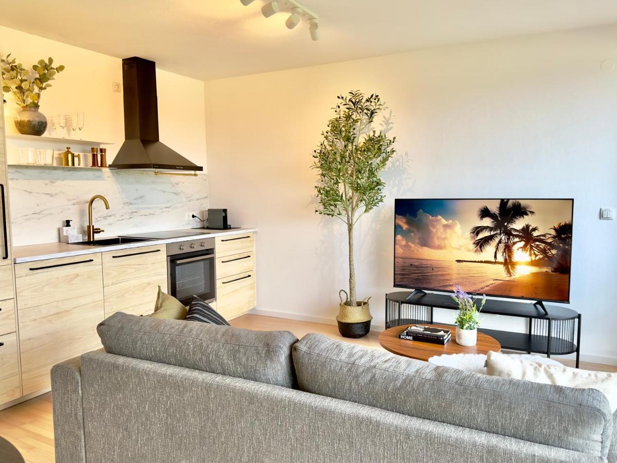 Flair Apartments Vorarlberg - Stilvolles Wohnen Nahe Bodensee & Alpen - Kueche, Balkon & Gratis Parkplatz Brégence Extérieur photo