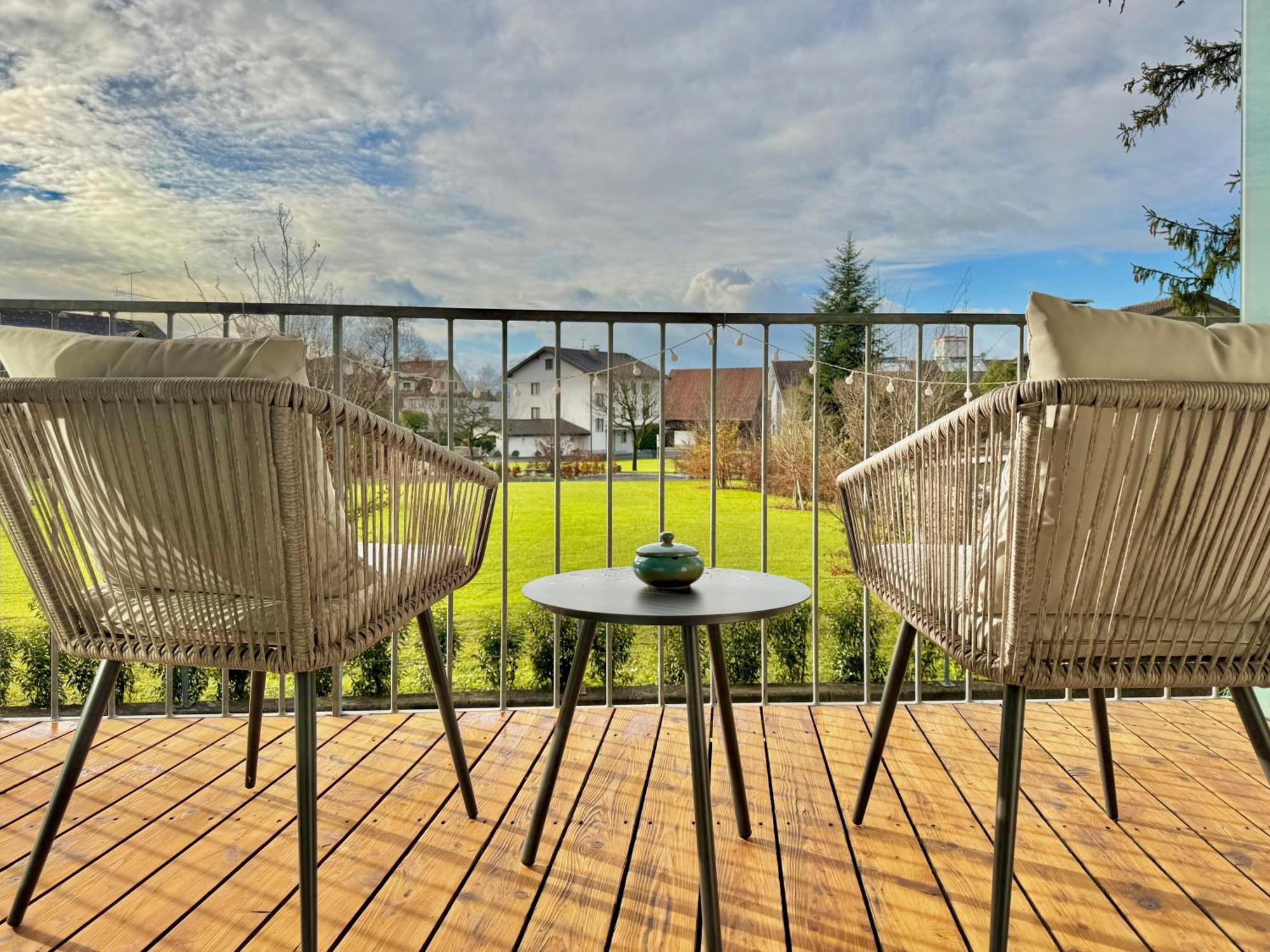 Flair Apartments Vorarlberg - Stilvolles Wohnen Nahe Bodensee & Alpen - Kueche, Balkon & Gratis Parkplatz Brégence Extérieur photo